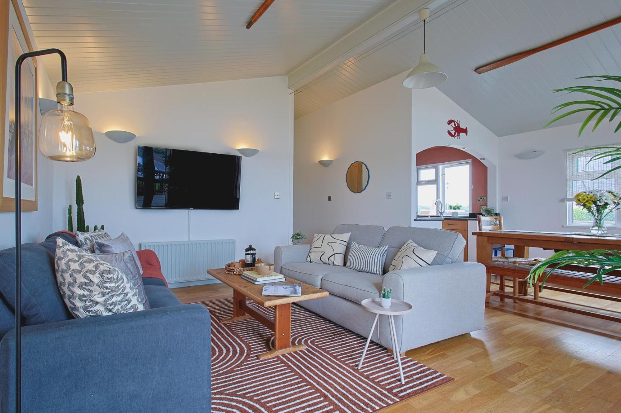 The Retreat, Waterfront & Log Burner Villa Крайстчърч Екстериор снимка
